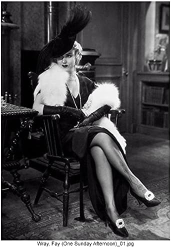 Fay Wray Oturuyor, Bacaklar Çapraz, Giyinmiş, Süslü Şapka Ve Kürk Şal, Siyah Beyaz 8 inç x 10 inç FOTOĞRAF, BG